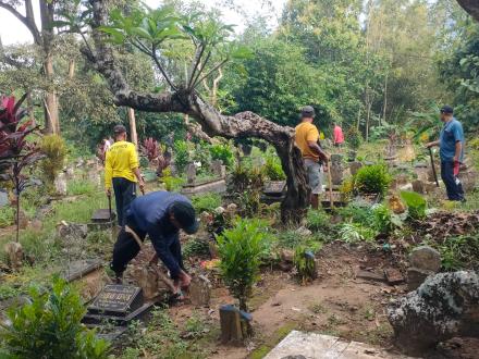 Gugur Gunung Menjelang Ramadhan